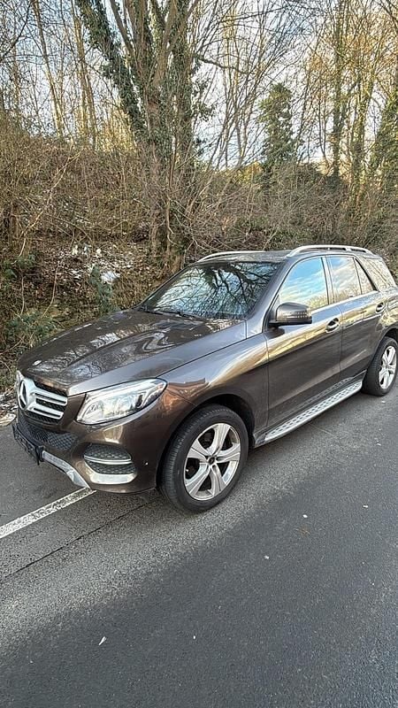 Braun Gebraucht 2016 Mercedes GLE350 SUV | 18.500 € (Superpreis) - Bild 1/4