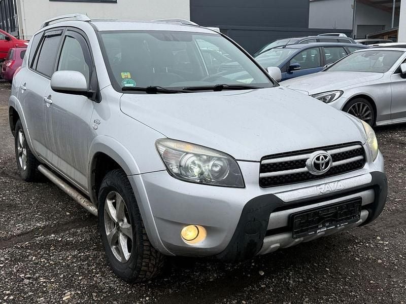 Silber Gebraucht 2006 Toyota RAV4 Executive SUV | 3.950 € (Fairer Preis) - Bild 1/4
