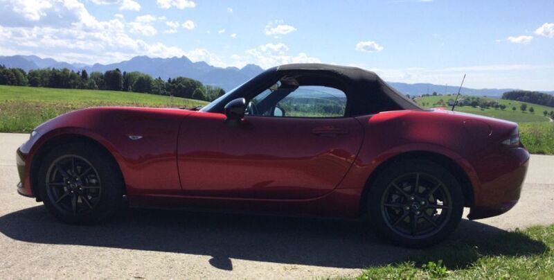 Rot Gebraucht 2018 Mazda MX5 Cabrio | 20.000 € (Fairer Preis) - Bild 1/4