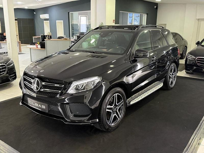 Obsidianschwarz metalliclack Gebraucht 2017 Mercedes GLE43 AMG AMG SUV | 38.900 € (Fairer Preis) - Bild 1/4