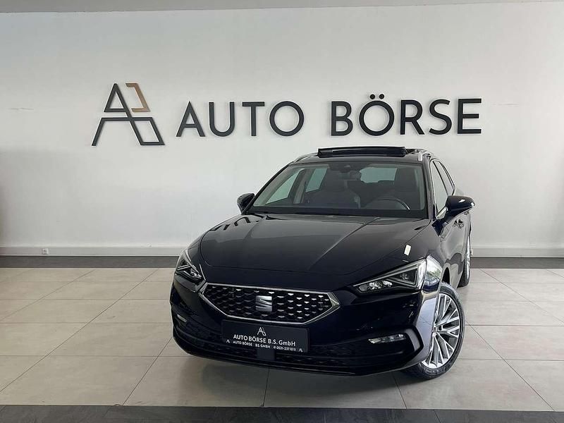 Blau Gebraucht 2022 Seat Leon ST XCELLENCE Kombi | 19.490 € (Fairer Preis) - Bild 1/3