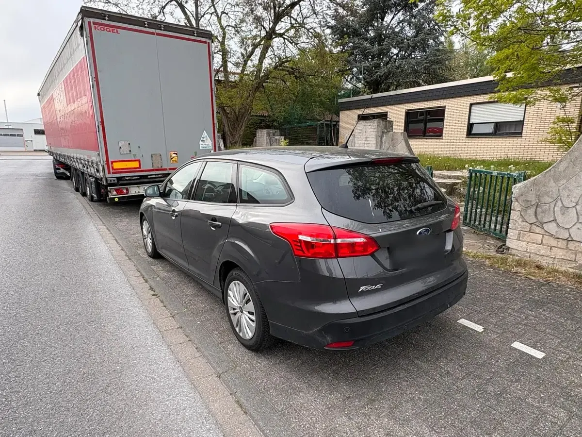 Second-hand Ford Focus 90 CP (66 kW) 2015 Gri Break