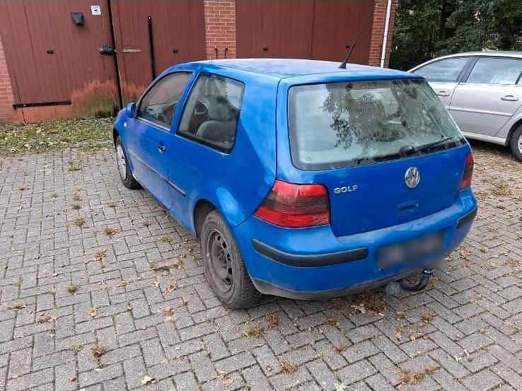 Gebraucht VW Golf IV 75 PS (55 kW) 2001 Blau Kleinwagen