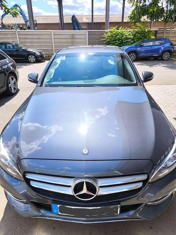 Grau Gebraucht 2014 Mercedes C200 Limousine | 18.300 € (Guter Preis) - Bild 1/4