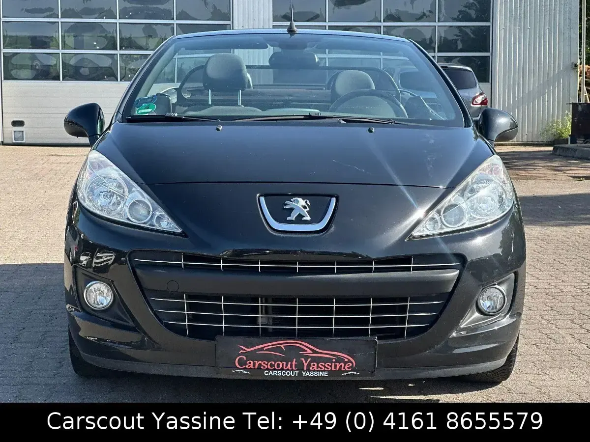 Gebraucht Peugeot 207 CC Active 120 PS (88 kW) 2014 Schwarz Cabrio