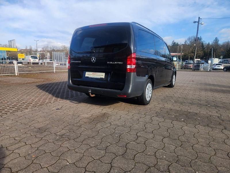 Gebraucht Mercedes Vito 114 PS (83 kW) 2016 Schwarz Van