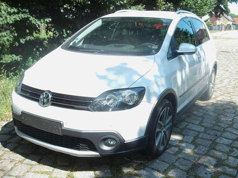 Candyweiß Gebraucht 2013 VW Golf VII Kleinwagen | 8.500 € (Guter Preis) - Bild 1/4