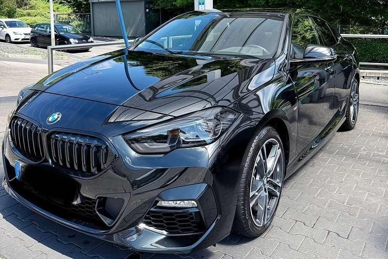 Schwarz Gebraucht 2023 BMW 220 M Sport Coupé | 33.990 € (Fairer Preis) - Bild 1/4