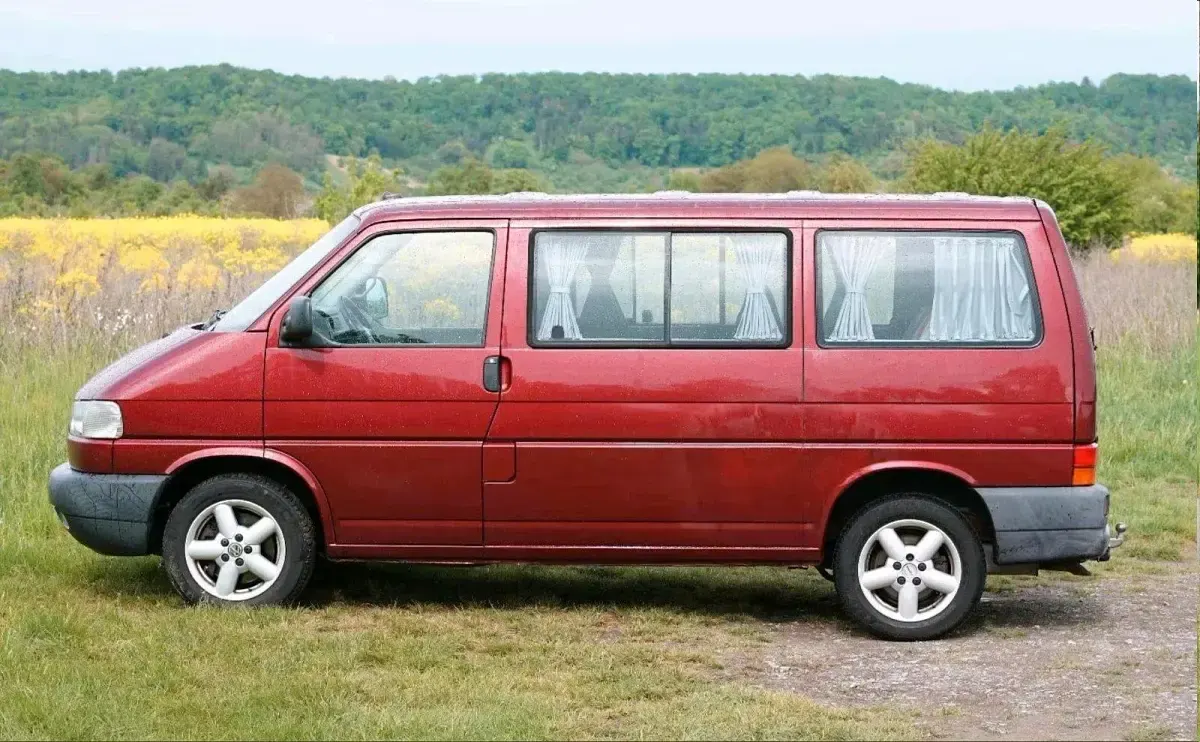 Gebraucht VW T4 150 PS (110 kW) 2001 Rot Van