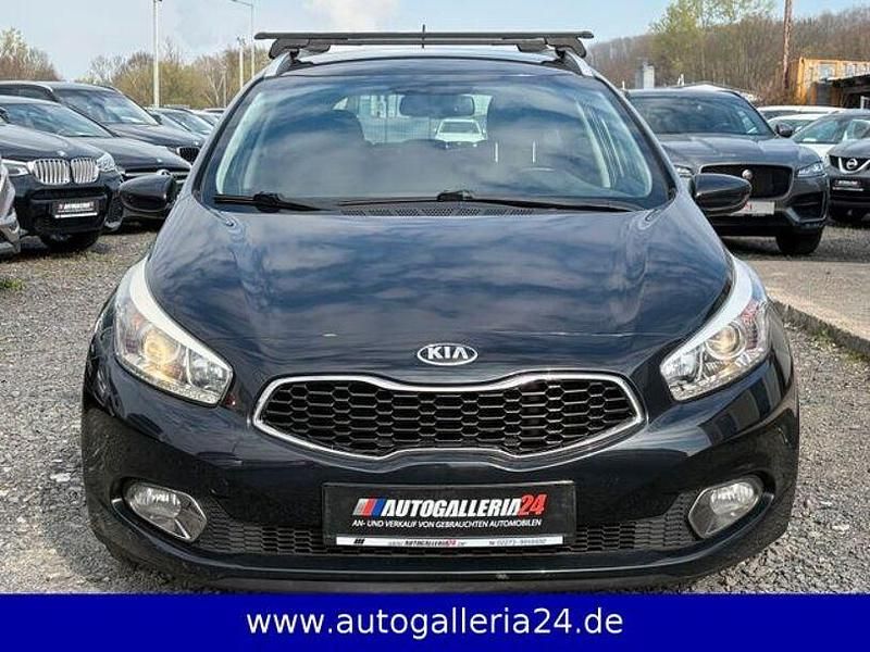 Gebraucht Kia Ceed Sportswagon 128 PS (94 kW) 2015 Black pearl Kombi