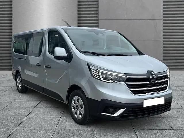 Ny Renault Trafic 2026 Grå MPV