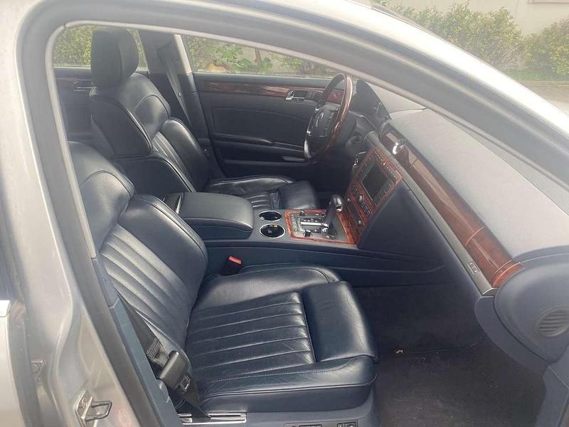 Gebraucht VW Phaeton 334 PS (245 kW) 2003 Silber Limousine