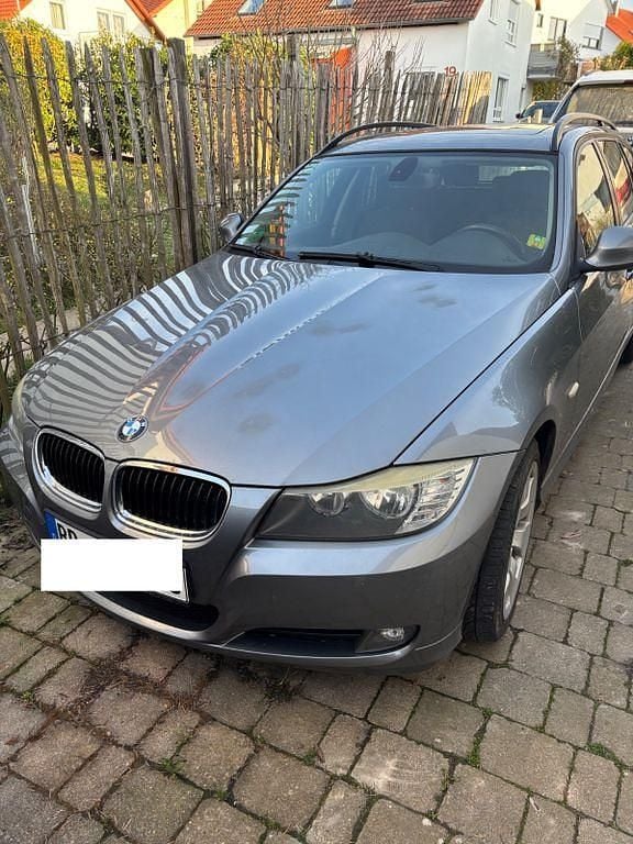 Gebraucht BMW 318 143 PS (105 kW) 2008 Grau Kombi