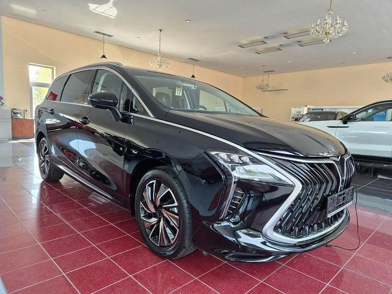 Neu DFSK Forthing 4 177 PS (130 kW) 2025 Schwarz Van / Kleinbus