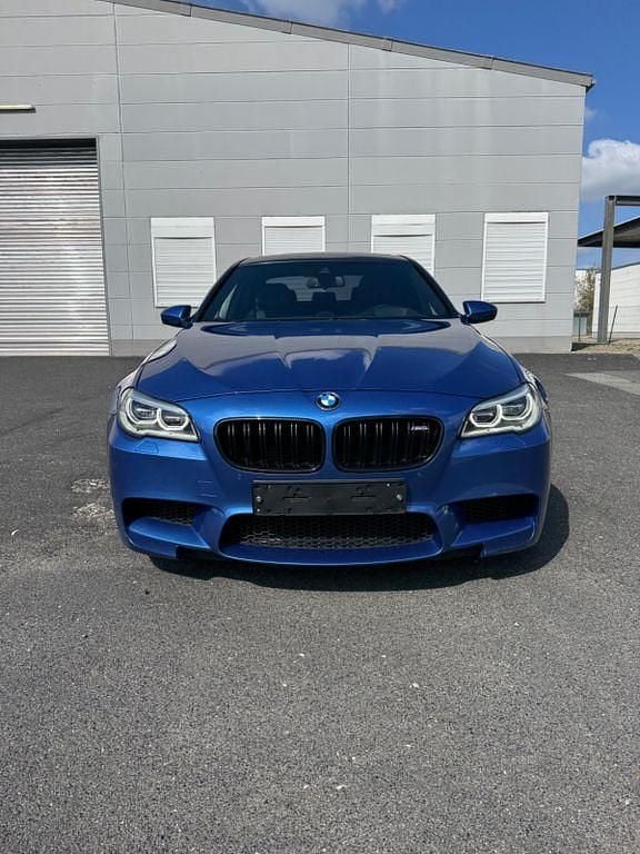 Gebraucht BMW M5 Performance 560 PS (411 kW) 2014 Blau Limousine