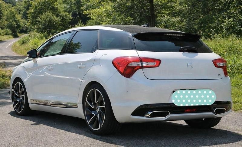 Gebraucht DS Automobiles DS5 179 PS (131 kW) 2017 Weiß Kleinwagen