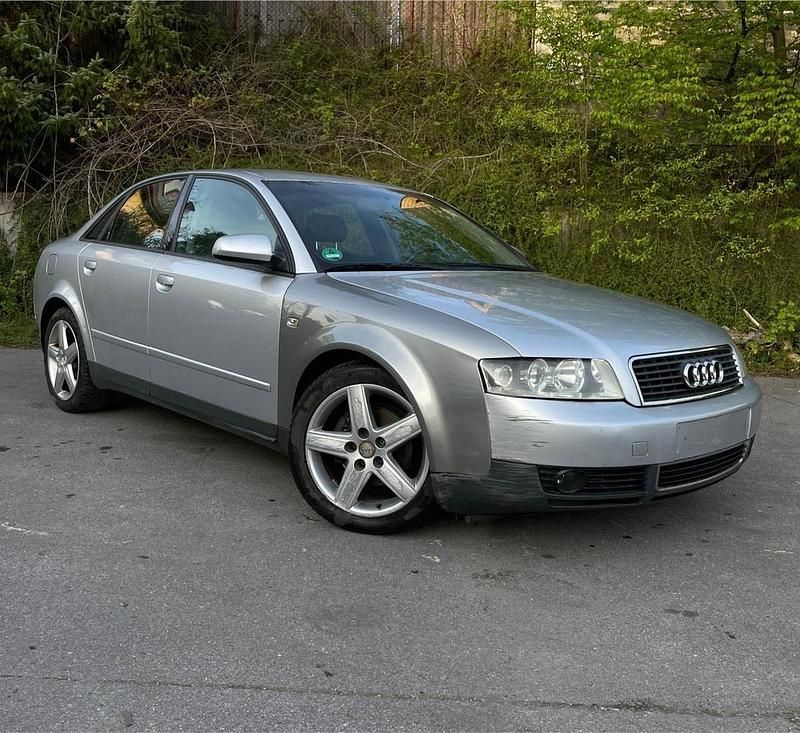 Second-hand Audi A4 150 CP (110 kW) 2000 Berlinǎ