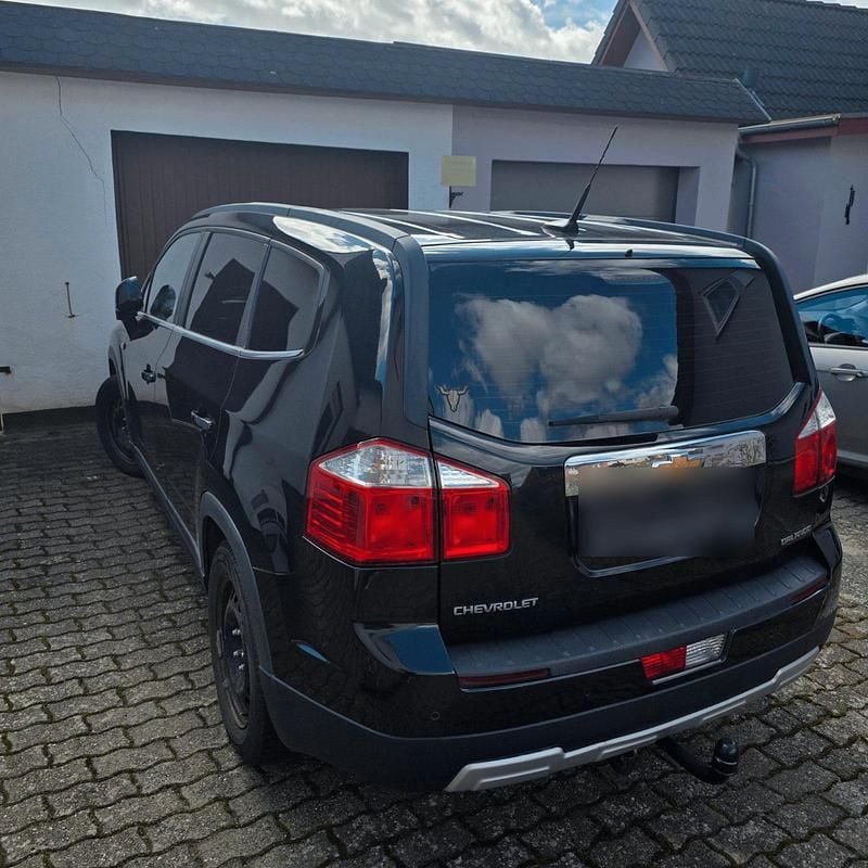 Gebraucht Chevrolet Orlando 163 PS (119 kW) 2012 Schwarz Van / Kleinbus