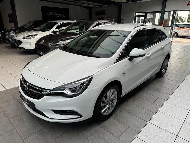Weiß Gebraucht 2018 Opel Astra Innovation Kombi | 9.950 € (Fairer Preis) - Bild 1/4