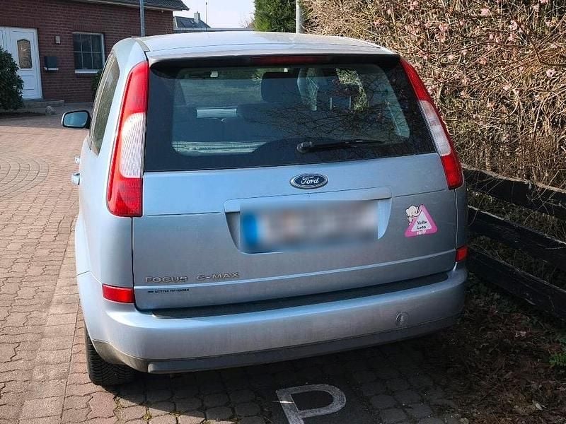 Second-hand Ford Focus 100 CP (73 kW) 2006 Albastru Break