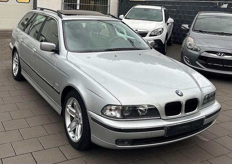 Grau Gebraucht 1999 BMW 530 Kombi | 6.950 € (Etwas zu teuer) - Bild 1/4