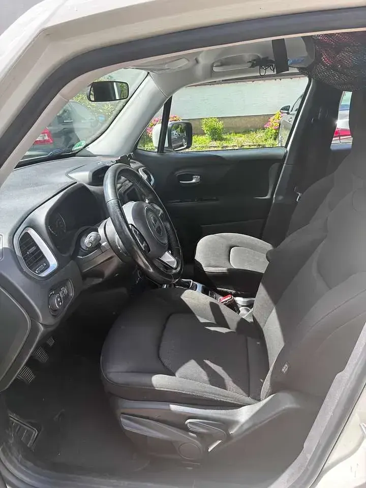 Gebraucht Jeep Renegade Longitude 110 PS (80 kW) 2016 Weiß SUV