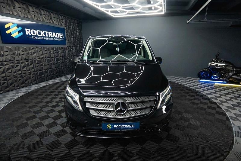 Gebraucht Mercedes Vito 163 PS (119 kW) 2018 Schwarz Van
