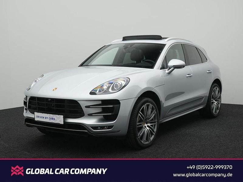 Rhodiumsilbermetallic Gebraucht 2017 Porsche Macan Turbo Performance Package SUV | 38.450 € (Guter Preis) - Bild 1/4