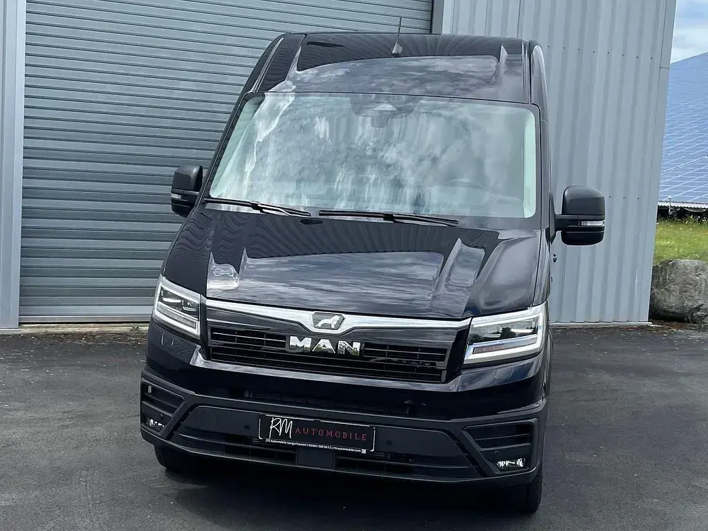 Neu MAN TGE 177 PS (130 kW) 2026 Schwarz Van