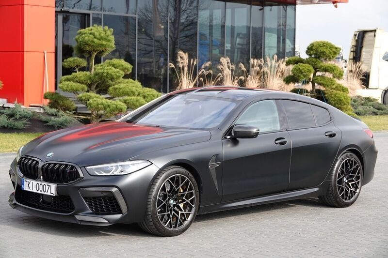 Schwarz Gebraucht 2022 BMW M8 Coupé | 141.450 € - Bild 1/4