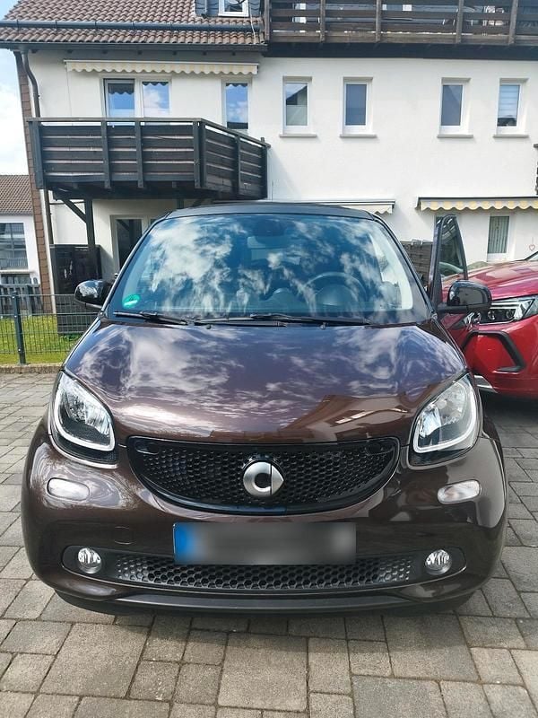 Gebraucht Smart ForFour 90 PS (66 kW) 2019 Braun Kleinwagen