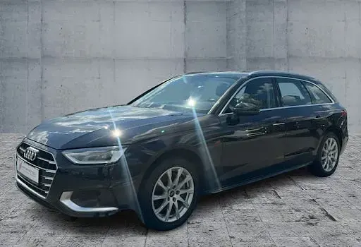 Gebraucht Audi A4 Advanced Plus 204 PS (150 kW) 2022 Mythosschwarz metallic Kombi