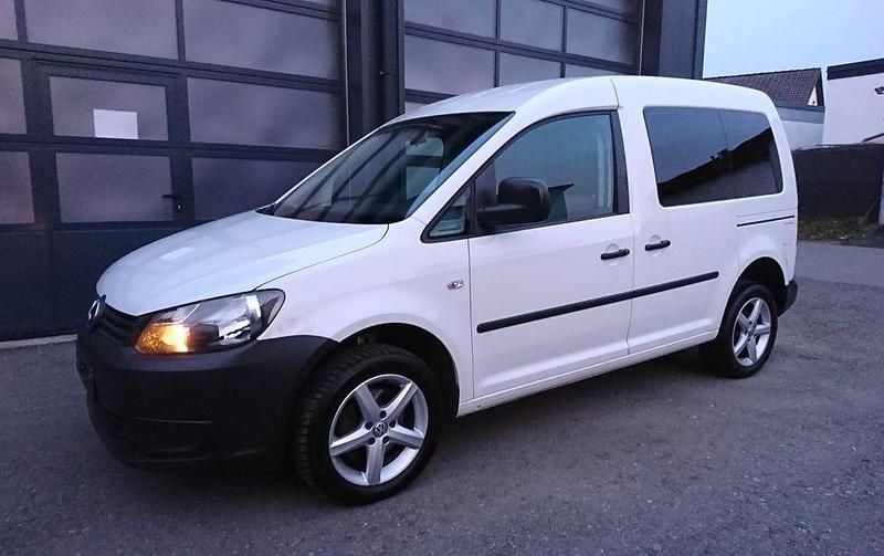 Gebraucht VW Caddy 110 PS (80 kW) 2011 Weiß Van / Kleinbus