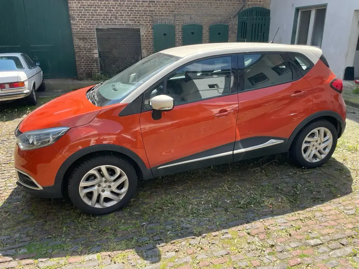 Gebraucht Renault Captur 90 PS (66 kW) 2017 Orange SUV