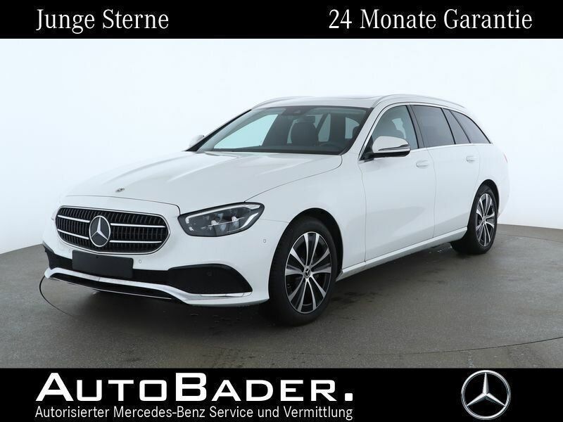 149 polarweiß Gebraucht 2022 Mercedes E300 Avantgarde Kombi | 34.945 € (Fairer Preis) - Bild 1/4