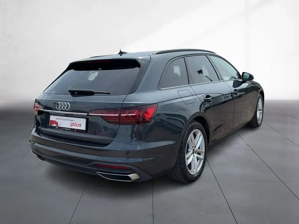 Gebraucht Audi A4 Ambiente 204 PS (150 kW) 2023 Manhattangrau metallic Kombi