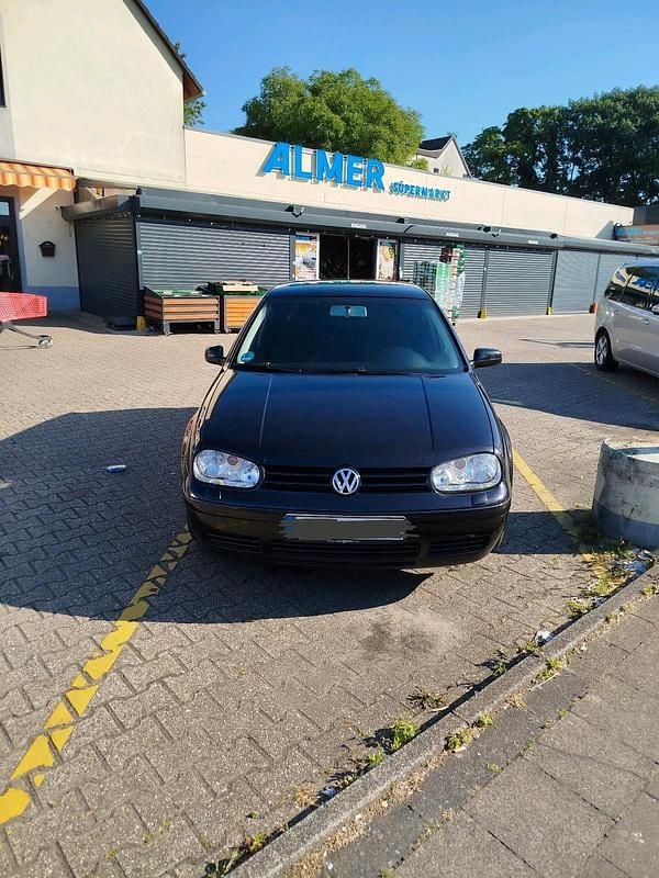 Schwarz Gebraucht 2003 VW Golf IV Kombi | 1.450 € (Superpreis) - Bild 1/4