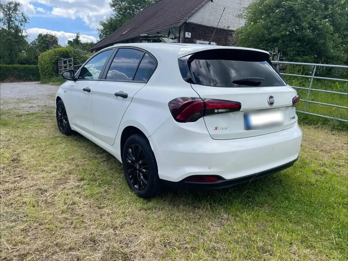 Gebraucht Fiat Tipo Street 95 PS (69 kW) 2019 Weiß Limousine
