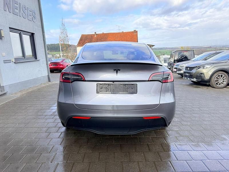Gebraucht Tesla Model Y 378 kW (514 PS) 2023 Silber SUV