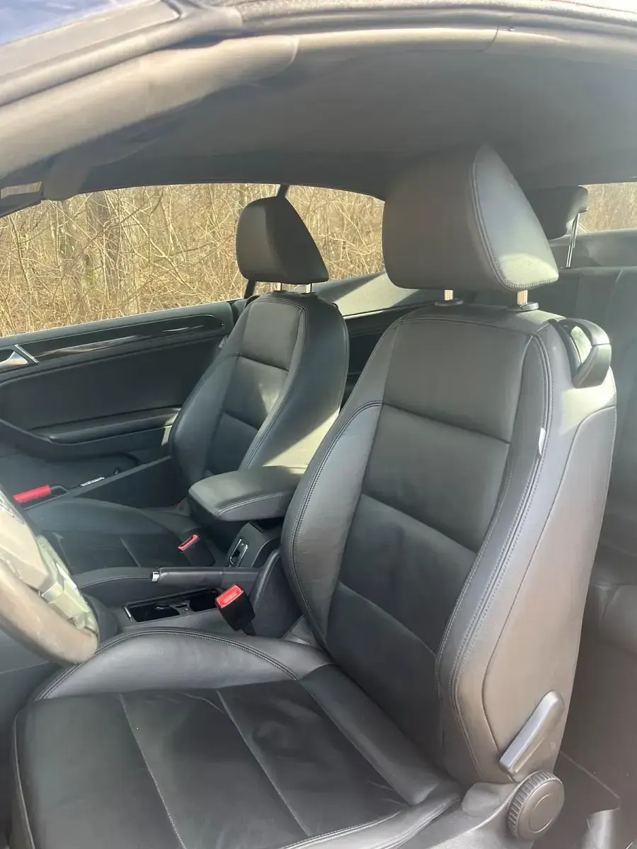 Gebraucht VW Golf Cabriolet 105 PS (77 kW) 2013 Blau Cabrio
