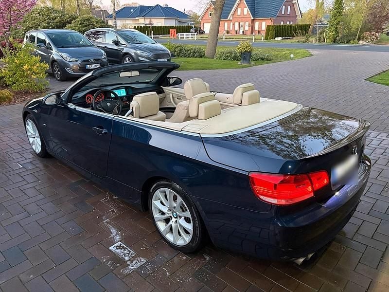 Gebraucht BMW 325 Cabriolet Performance 245 PS (180 kW) 2008 Blau Cabrio