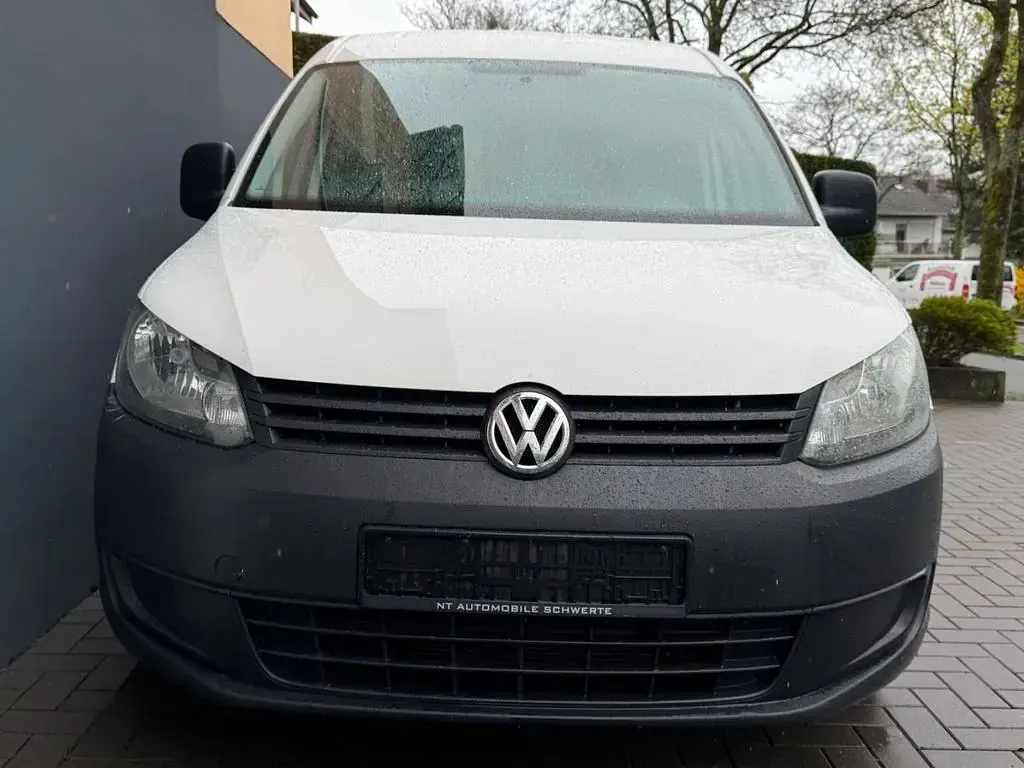 Usado VW Caddy 102 HP (75 kW) 2013 Branco Monovolume