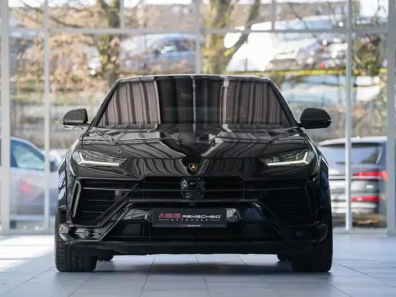 Second-hand Lamborghini Urus 667 CP (490 kW) 2024 Negru SUV
