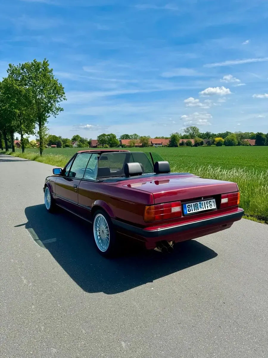 Gebraucht BMW 325 Cabriolet 194 PS (142 kW) 1991 Rot Cabrio