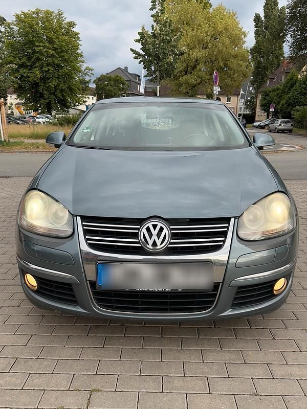 Grün Gebraucht 2006 VW Jetta Limousine | 2.600 € (Guter Preis) - Bild 1/4