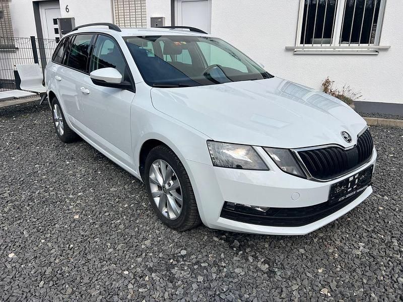 Gebraucht Skoda Octavia 150 PS (110 kW) 2020 Weiß Limousine