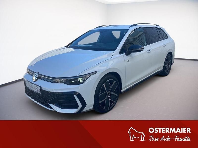 Pure white Gebraucht 2025 VW Golf VIII R-line Kombi | 39.970 € (Teuer) - Bild 1/4