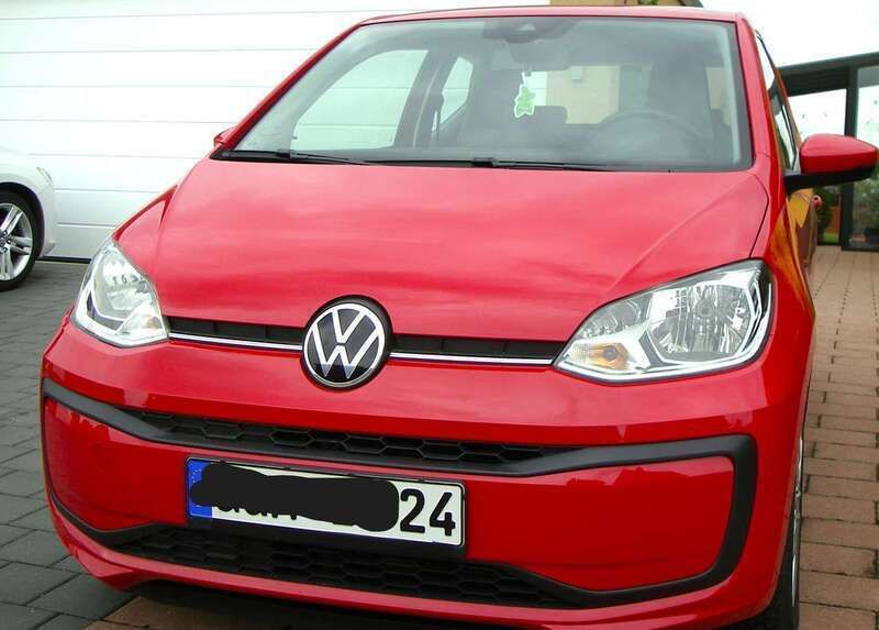Rot Gebraucht 2020 VW up! Kleinwagen | 8.424 € (Guter Preis) - Bild 1/4