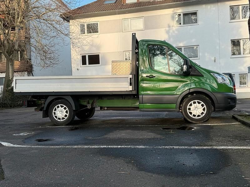 Second-hand Ford Transit 131 CP (96 kW) 2019 Verde