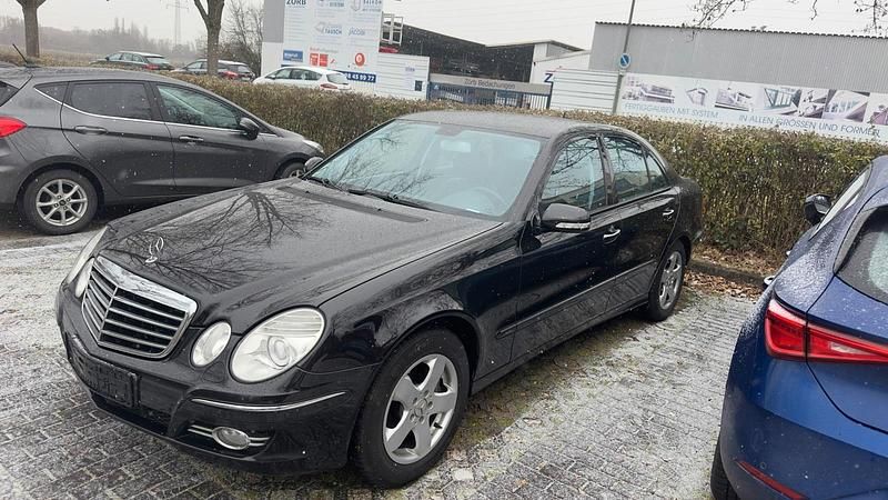Gebraucht 2006 Mercedes E280 Limousine | 3.000 € (Guter Preis) - Bild 1/4